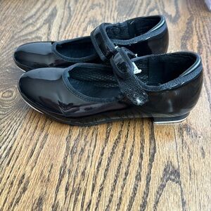 EUC girls black patent tap shoes